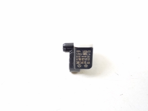 Mercedes Benz B-Class 242 (2013–2019) Airbagsensor A1668210151 - 3