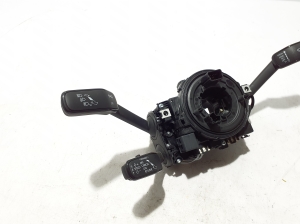 Skoda Karoq (2017–2026) Switch and its parts - 3