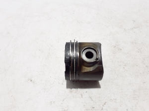 VOLVO XC70 (2007–2016) Piston et ses composants 30750674 - 3