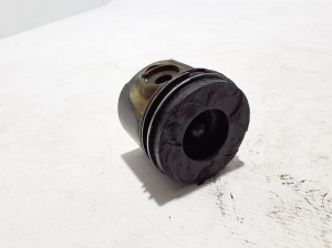 VOLVO XC70 (2007–2016) Piston et ses composants 30750674 - 2