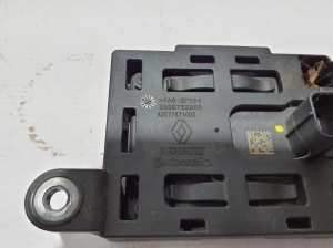 Dacia Sandero III (2021–2026) Totwinkel-Radar Distronic 284474062R - 2