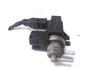 Volkswagen Touareg I (2002–2010) Magnetventil 04T264 - 3
