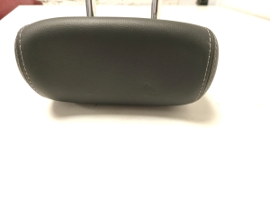 Kia Sportage (2010–2016) Rear seat headrest - 3