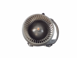   Heizungsgebläsemotor  - A2469062501 