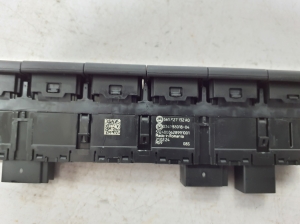 Skoda Karoq (2017–2026) Hazard light switch 565927132AQ - 3