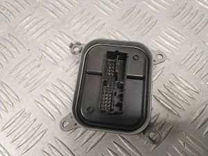 Tesla Model 3 3 (2016–2024) Xenon headlight control unit 153292502E - 4