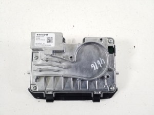 VOLVO XC40 (2017–2026) Esikaamera 32438373 - 2