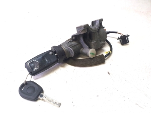 Volkswagen Sharan (1995–2010) Süütelukk 4B0905851B - 2