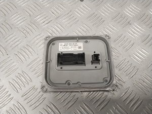 Mercedes Benz S-Class 223 (2020–2026) Light control module A2239000020 - 3