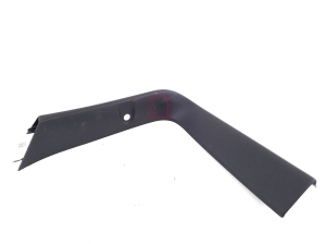   Other part of trunk lid trim  - 31462092 