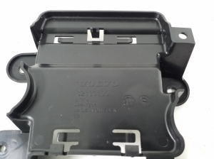 VOLVO XC40 (2017–2026) Sonstiger Halter 32130100 - 3