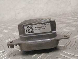 Tesla Model Y Y (2020–2026) Xenon headlight control unit 153292509E - 2