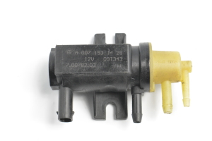 Mercedes Benz C-Class 204 (2007–2014) Magnetventil A0071531428 - 4