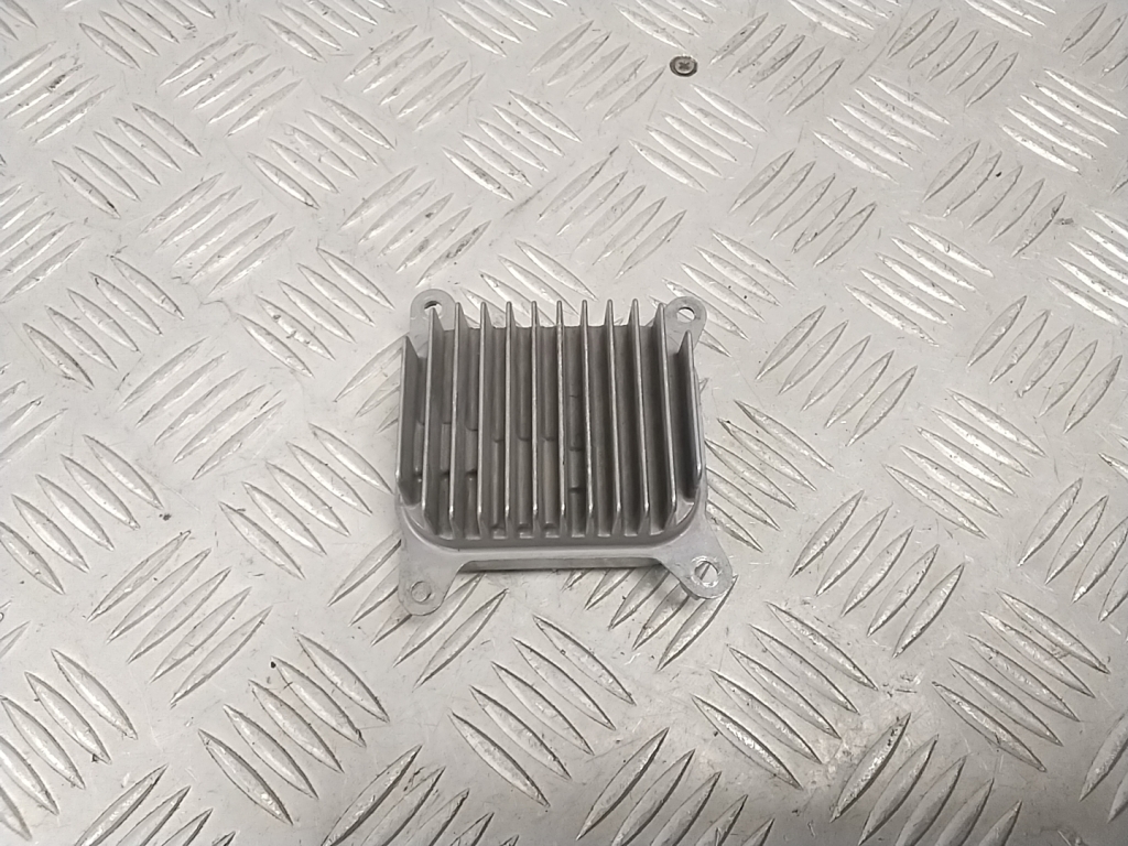 Tesla Model Y Y (2020–2026) Xenon headlight control unit 153292509E Tesla Model Y Y (2020–2026) Xenon headlight control unit 153292509E