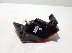 Skoda Karoq (2017–2026) Eckleuchte hinten 57A945208C - 4