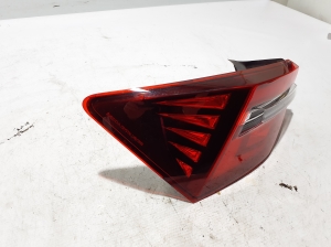 Skoda Karoq (2017–2026) Eckleuchte hinten 57A945207C - 4