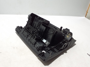 Skoda Karoq (2017–2026) Handschuhfach 57B857097E - 3