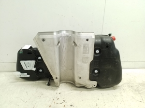 VOLVO XC40 (2017–2026) Kütusepaak 32312200 - 5