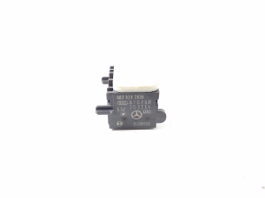 Mercedes Benz ML-Class 164 (2005–2011) Airbag sensor A0038202926 - 3