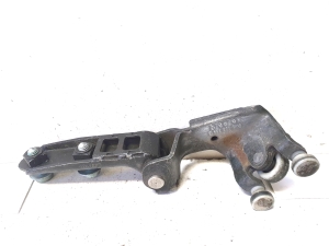 Volkswagen Transporter T5 (2003–2015) Scharnier Tür hinten oben 7H0843336B - 3