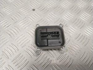 Tesla Model 3 3 (2016–2024) Xenon headlight control unit 153292502C - 2