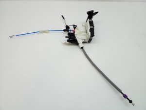 Mercedes Benz A-Class 176 (2012–2018) Rear side door lock A2047303535 - 2