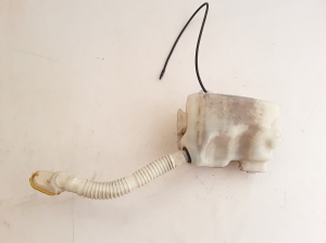 RENAULT Megane II (2002–2009) Front washer fluid reservoir 8200104706 - 5