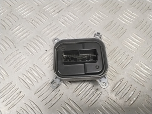 Tesla Model Y Y (2020–2026) Xenon headlight control unit 153292509E - 3