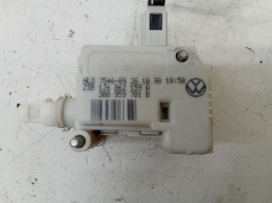 Volkswagen Golf IV (1997–2003) Sonstiges Teil der Heckklappe 1J6862159A - 4