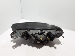 Volkswagen ID.4 I (2020–2026) Headlight 11B941006A - 3