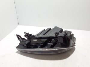 Volkswagen ID.4 I (2020–2026) Headlight 11B941006A - 4