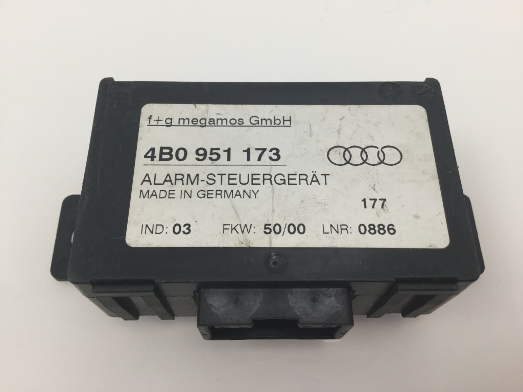 AUDI A6 C5/4B (1997-2004) Alarm Signal Control Unit 4B0951173 21190244