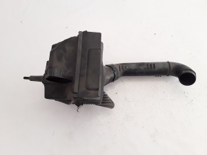 RENAULT Megane II (2002–2009) Luftfiltergehäuse 8200369775 - 2