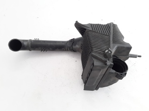 RENAULT Megane II (2002–2009) Luftfiltergehäuse 8200369775 - 6