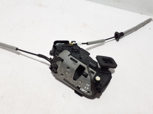 Skoda Karoq (2017–2026) Rear side door lock 5TA839016D - 3