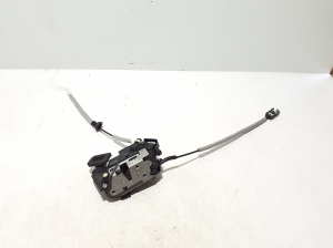 Skoda Karoq (2017–2026) Rear side door lock 5TA839015D - 2