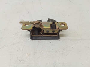 Volkswagen Beetle (1998–2011) Trunk lid lock 1C0827505C - 4