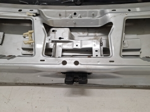 Volkswagen Golf IV (1997–2003) Trunk lid 1J6827025G - 3