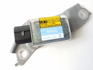 LEXUS RX (2003–2009) Capteur d’airbag 8983348020 - 3