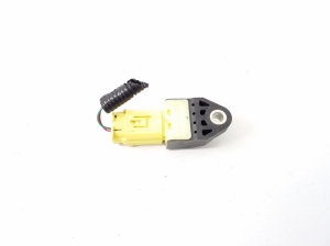 LEXUS RX GGL1 (2009–2015) Airbag sensor 8983112010 - 3