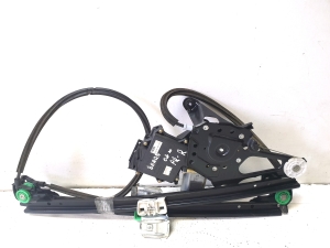 Priekšējo durvju logu pacēlājs - 7M3837402