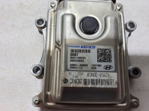 Hyundai Tucson (2015–2026) Getriebesteuergerät 429513DNC0 - 3