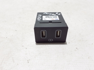   USB-Anschluss  - 96125N9500 