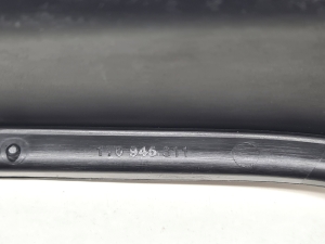 Volkswagen Touran I (2003–2010) Eck-Rückleuchte Blende 1T0945311 - 2