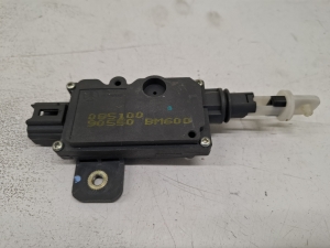 NISSAN Almera Tino V10 (2000–2006) Central locking control unit 90550 - 2