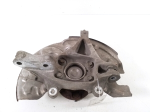 Ford Mustang Mach-E Mach-E (2020–2026) Front wheel hub - 2