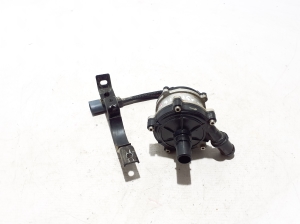   Auxiliary water pump  - 251602MHX1 