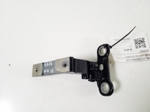   Rear side door lower hinge  - 31457099 
