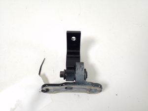 VOLVO XC40 (2017–2026) Rear side door upper hinge 31457095 - 2