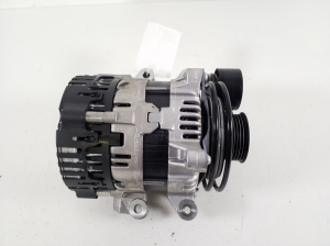VOLVO XC40 (2017–2026) Alternator 32402903 - 2